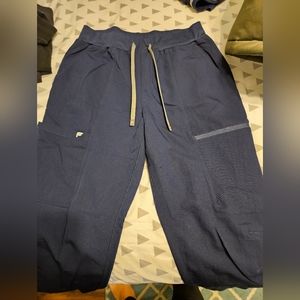 Fabletics on-call 4 pocket scrub jogger navy medium